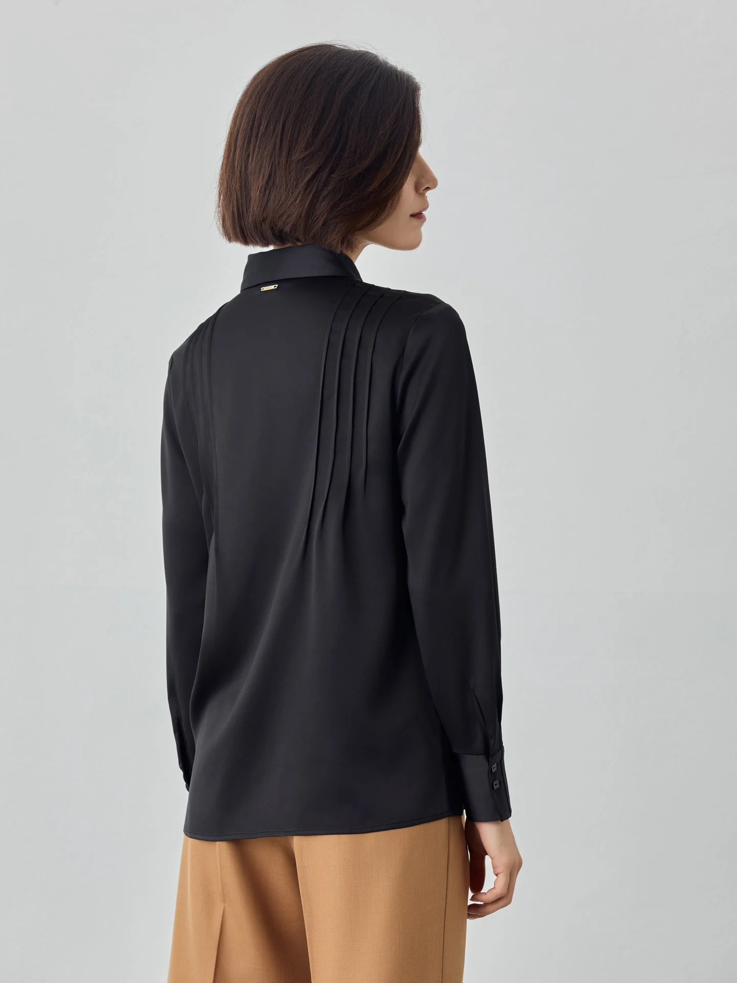 Blouse In Satin Fabric With Pleats Details - Image 6