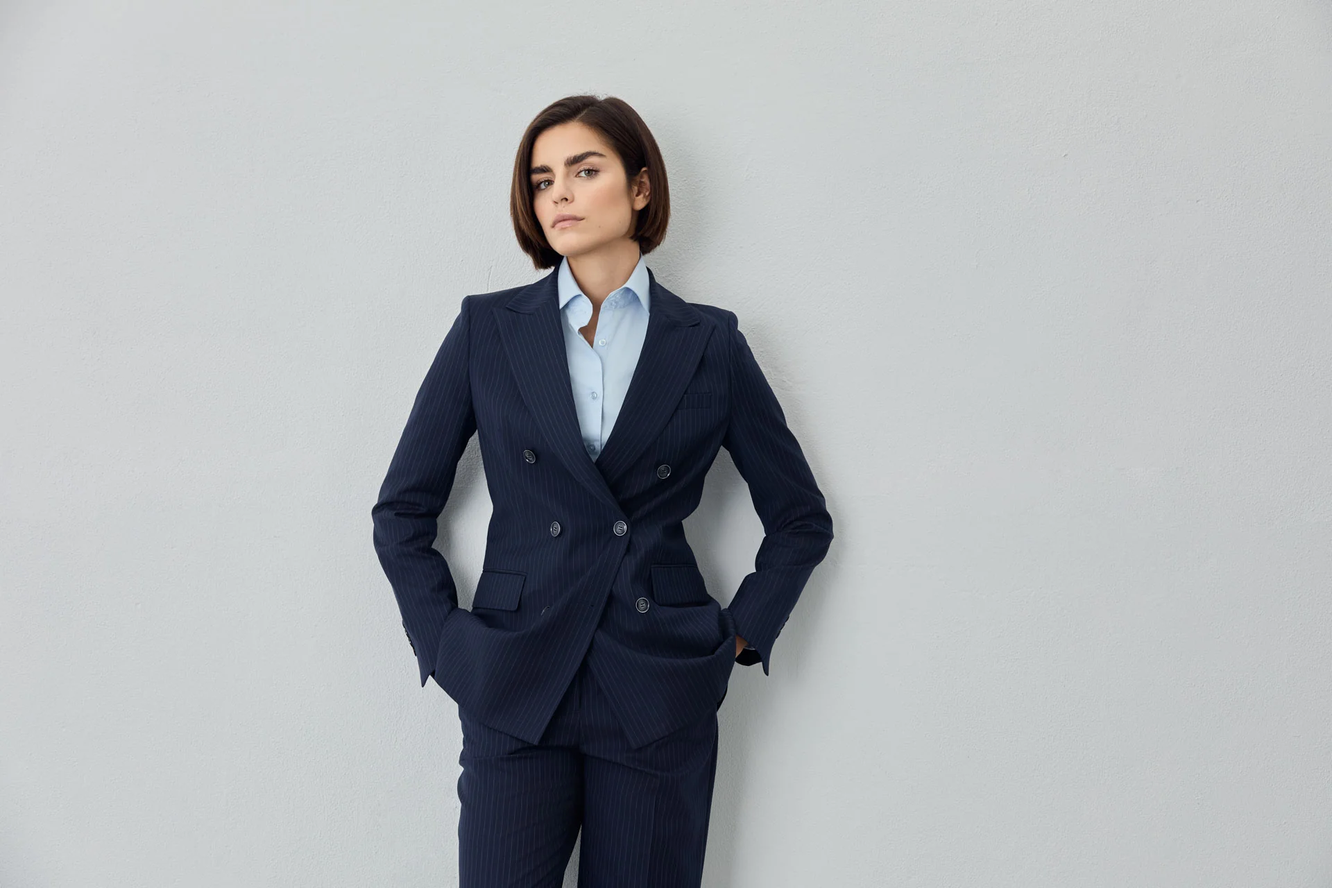 Double Breasted Dark Blue Pinstripes Suit In Wool Blend - Image 5