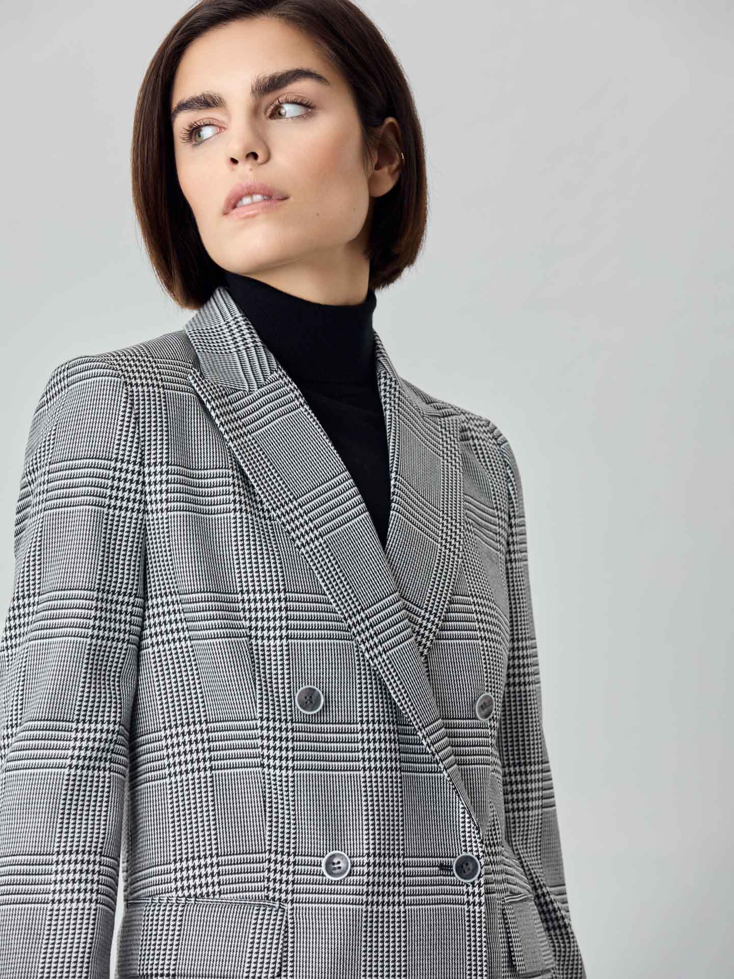 Double-Breasted Suit Blazer In Viscose Blend With Pied de Poule Fabric - Image 5