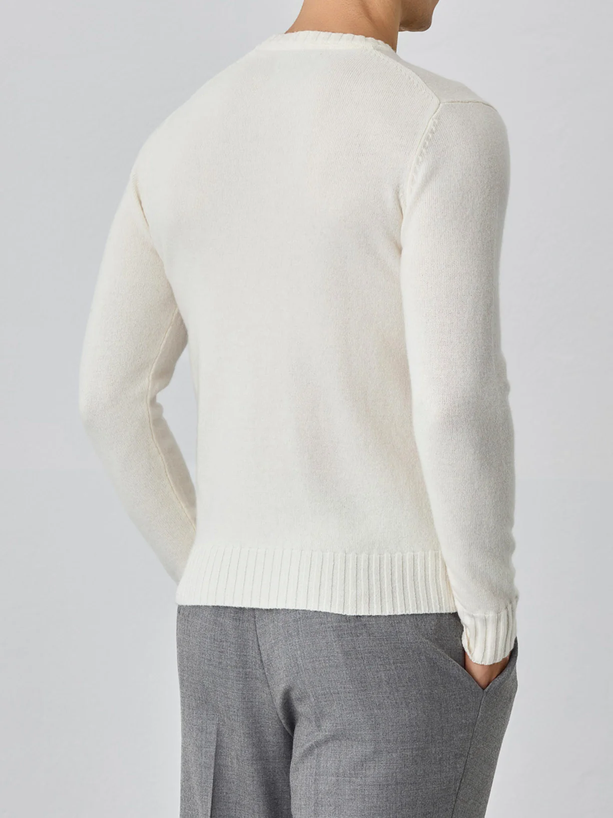 Machine Washable Crew Neck Sweater With Long Sleeves In Lambswool - Image 12