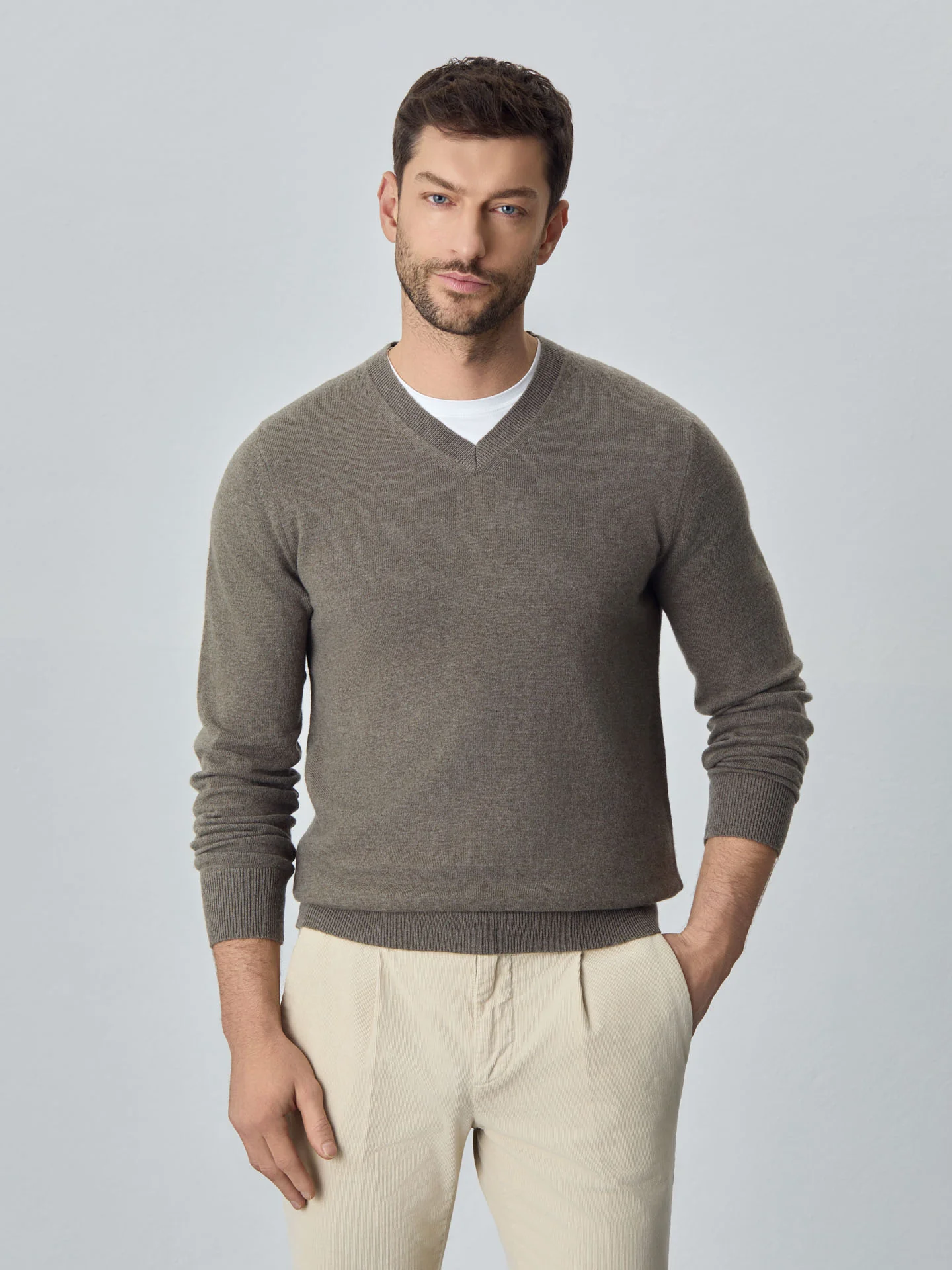 Machine Washable V-Neck Sweater With Long Sleeves In Lambswool Blend - Image 7