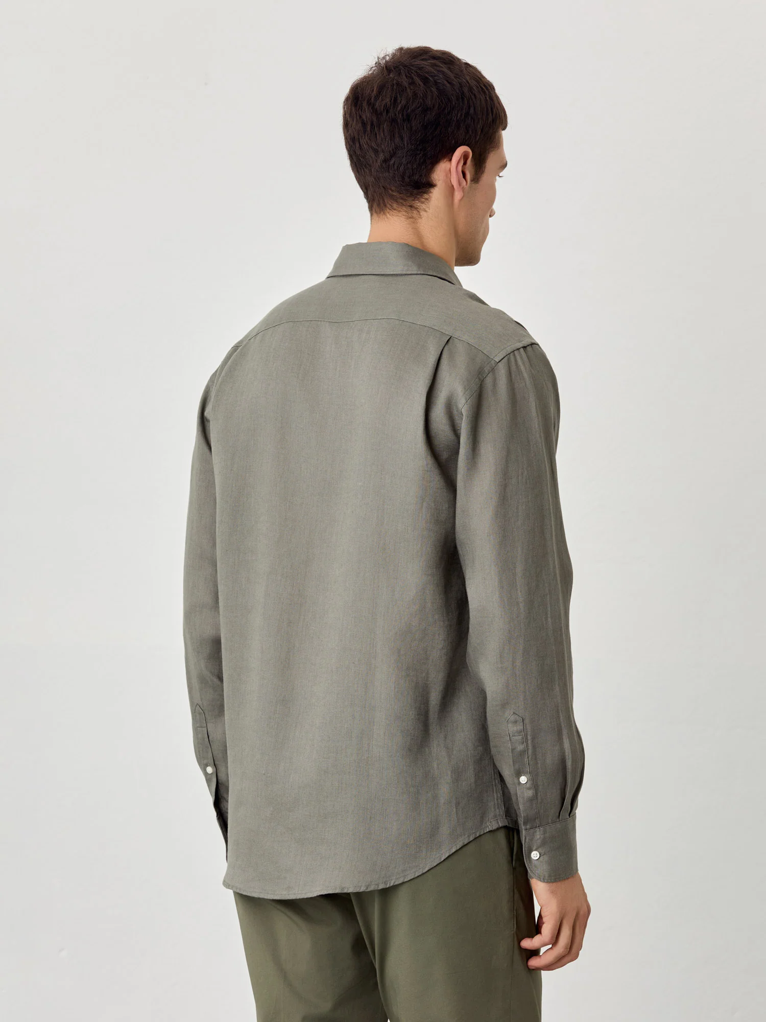 Regular Fit Open Shirt in 100% Linen - Image 4