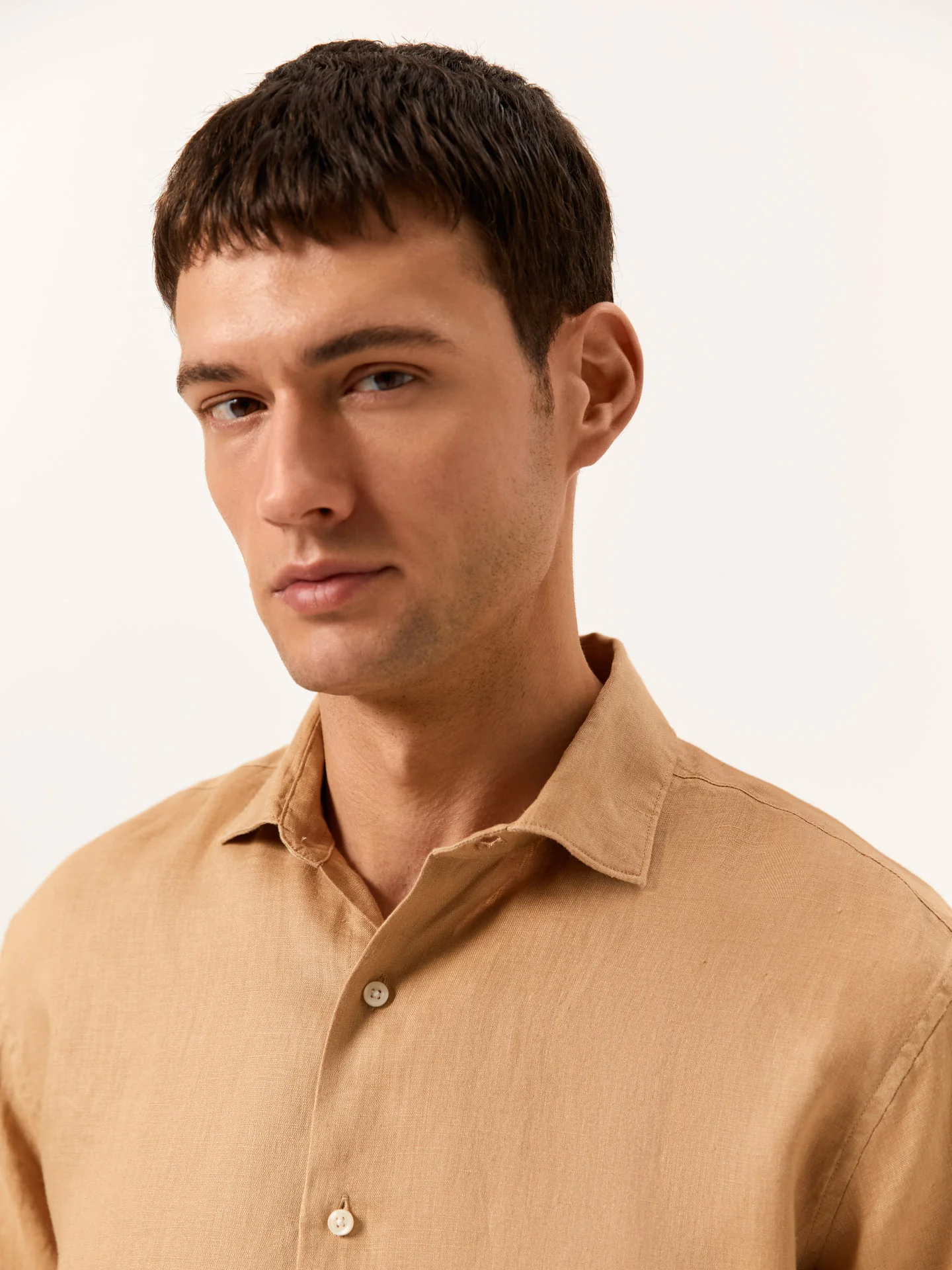 Slim Fit Open Shirt in 100% Linen - Image 3