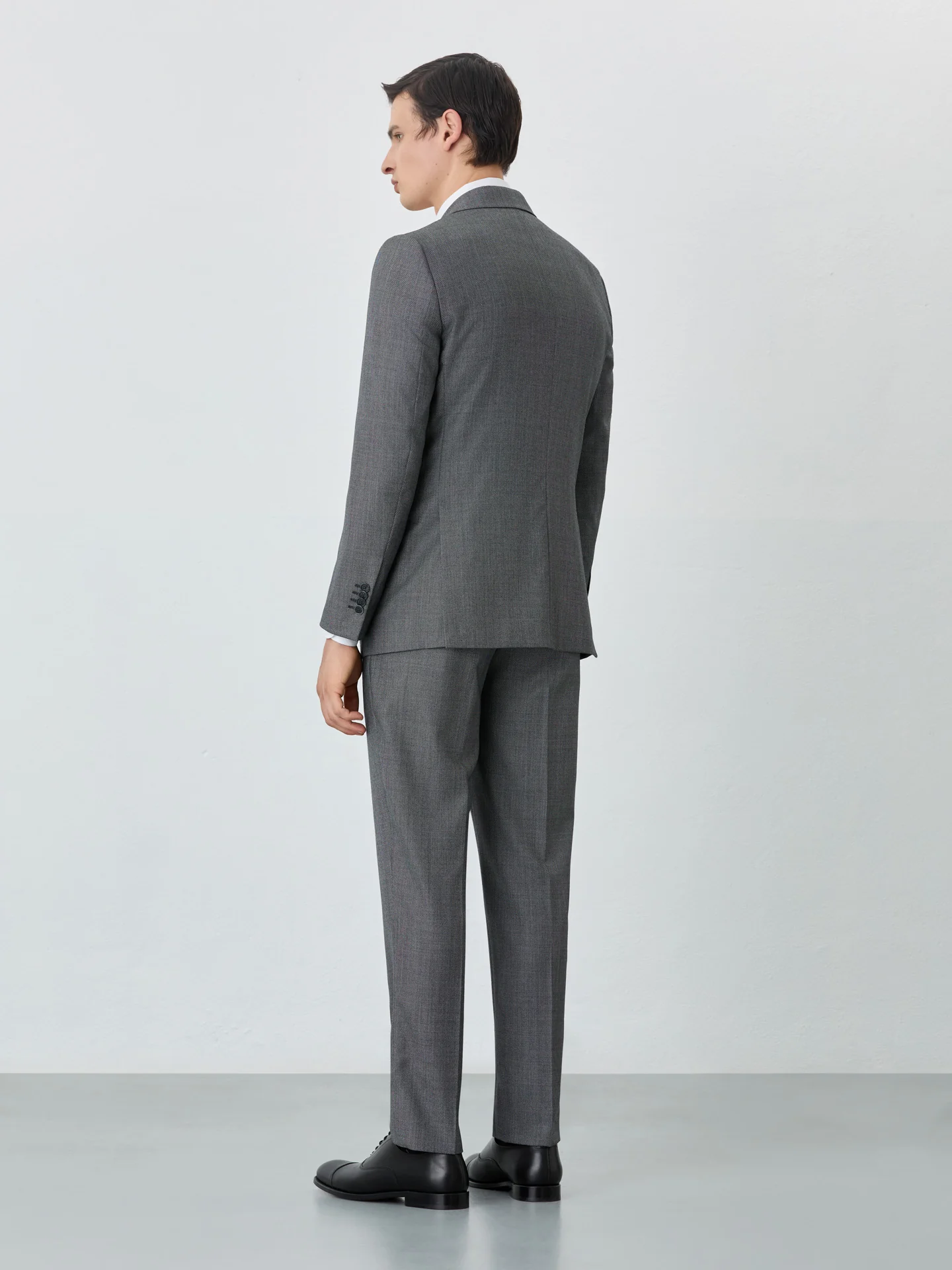 Slim Fit Premium Birdeye Suit In Wool - Image 3