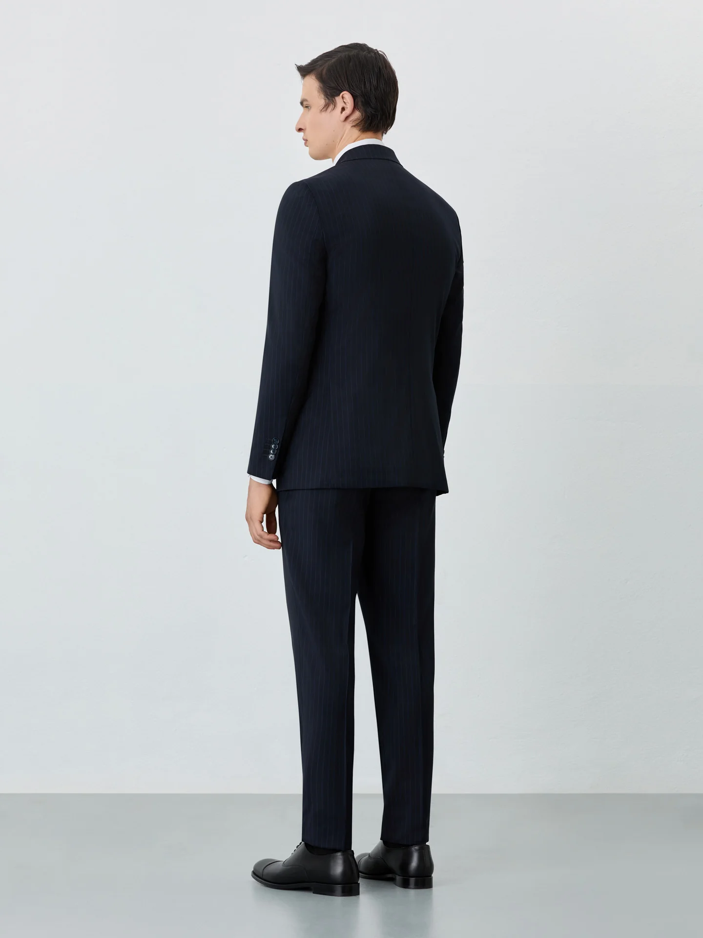 Slim Fit Premium Suit In Wool - Image 3