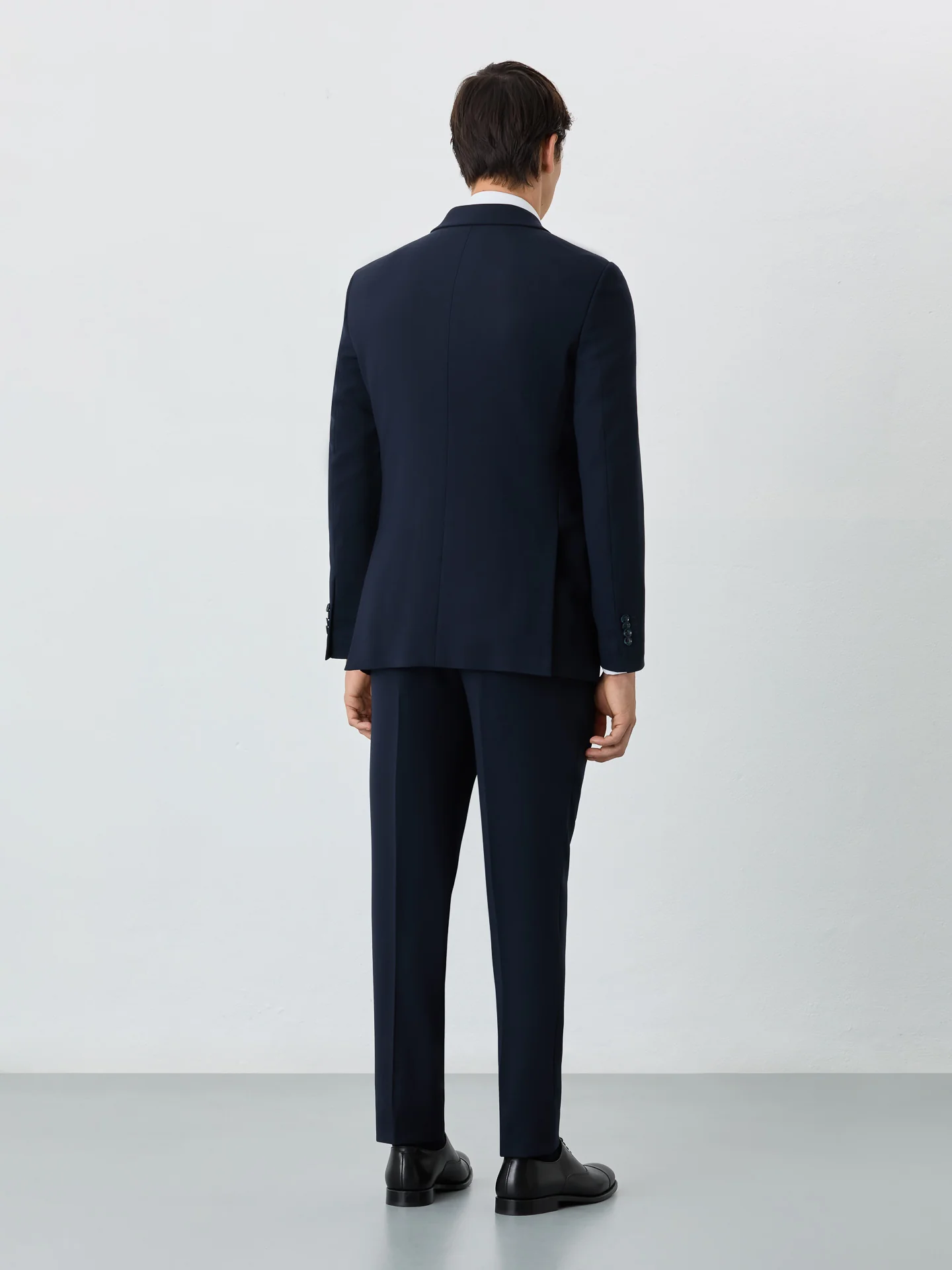 Slim Fit Premium Suit in Wool Blend - Image 4