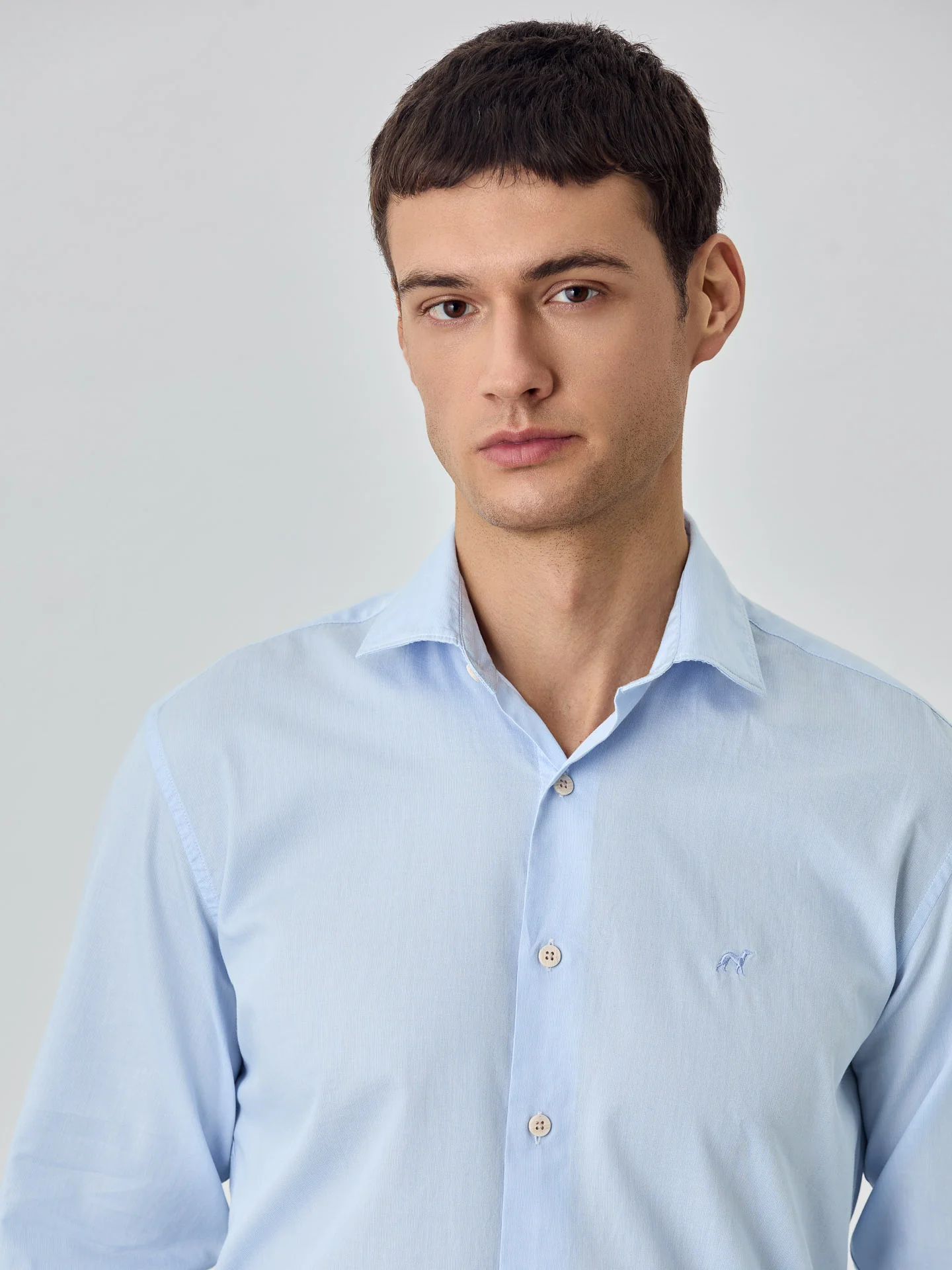 Slim fit sof satin striped shirt - Image 3